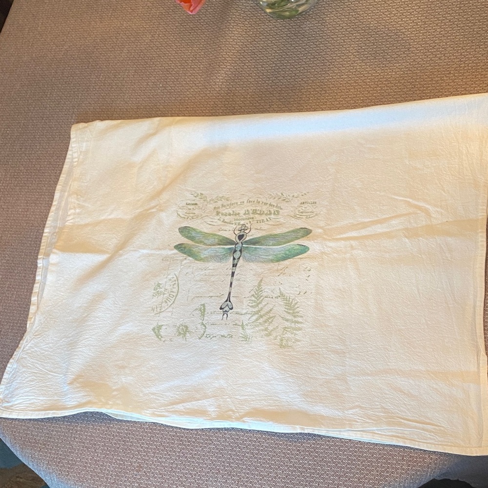 Dragonfly Print Cream table towel